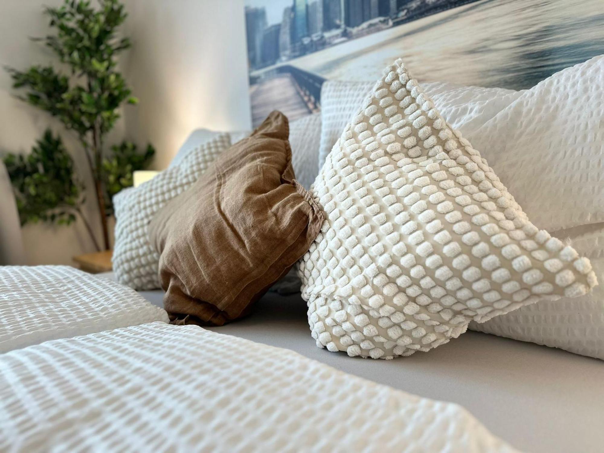 High Rise, Netflix, 2 Min To Main Station Apartment Wien Ngoại thất bức ảnh